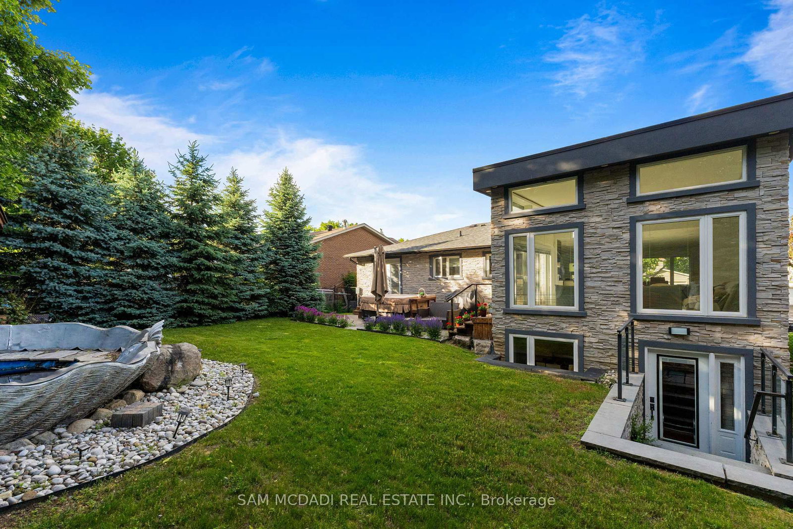1434 Petrie Way • Mississauga, ON photo 27