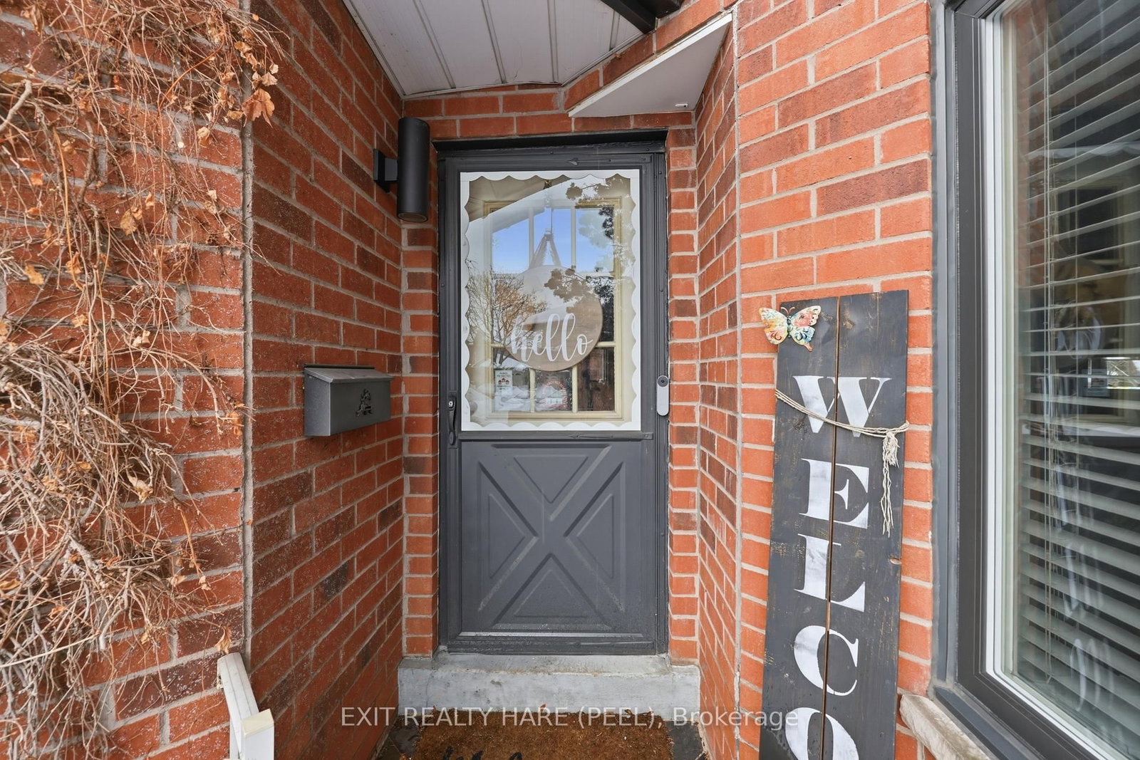77 Lord Simcoe Drive • Brampton, ON photo 5