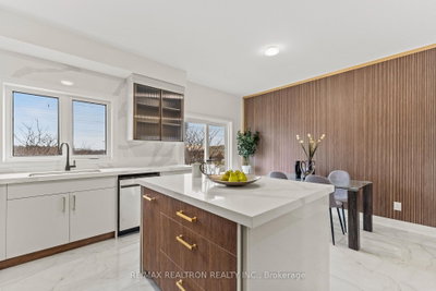 1991 Georgina Court — photo 2