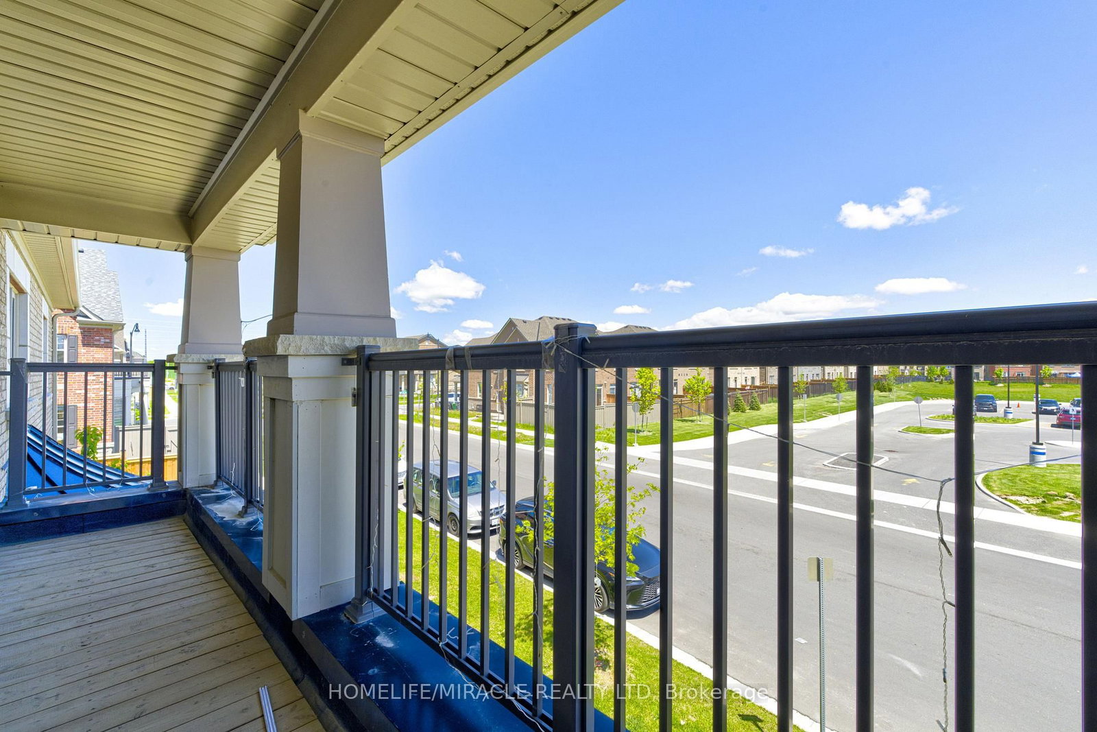 566 Brisdale Drive • Brampton, ON photo 33
