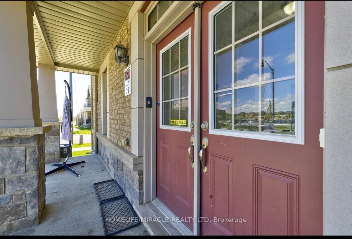 566 Brisdale Drive • Brampton, ON photo 4