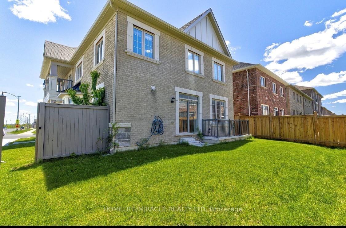 566 Brisdale Drive • Brampton, ON photo 41