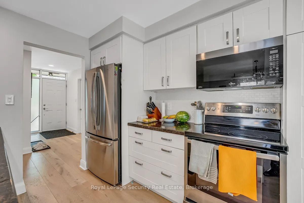 23 Raintree Path • Toronto, ON photo 17