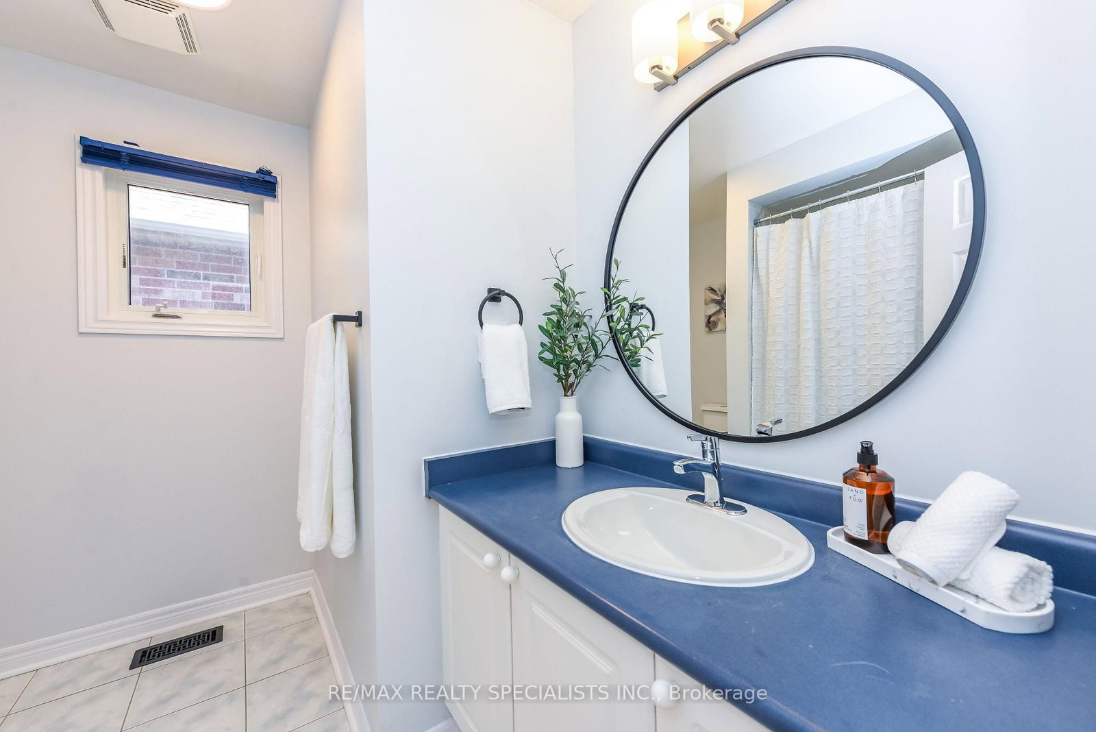 5624 Freshwater Drive • Mississauga, ON photo 24