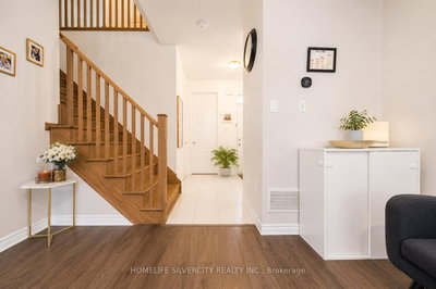 124 Benhurst Crescent — photo 4