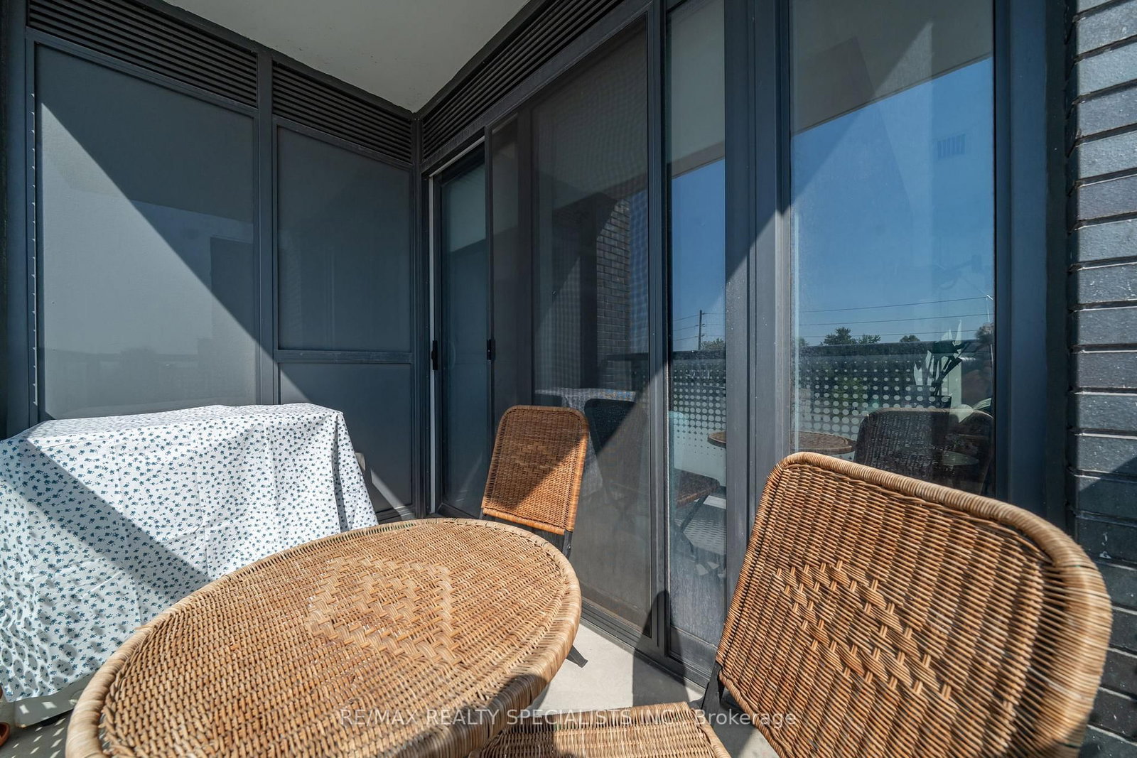 Condo for sale at 303-30 Samuel Wood Way, Toronto, Ontario, M9B 0C9 - Islington-City Centre West - MLS: W13417536