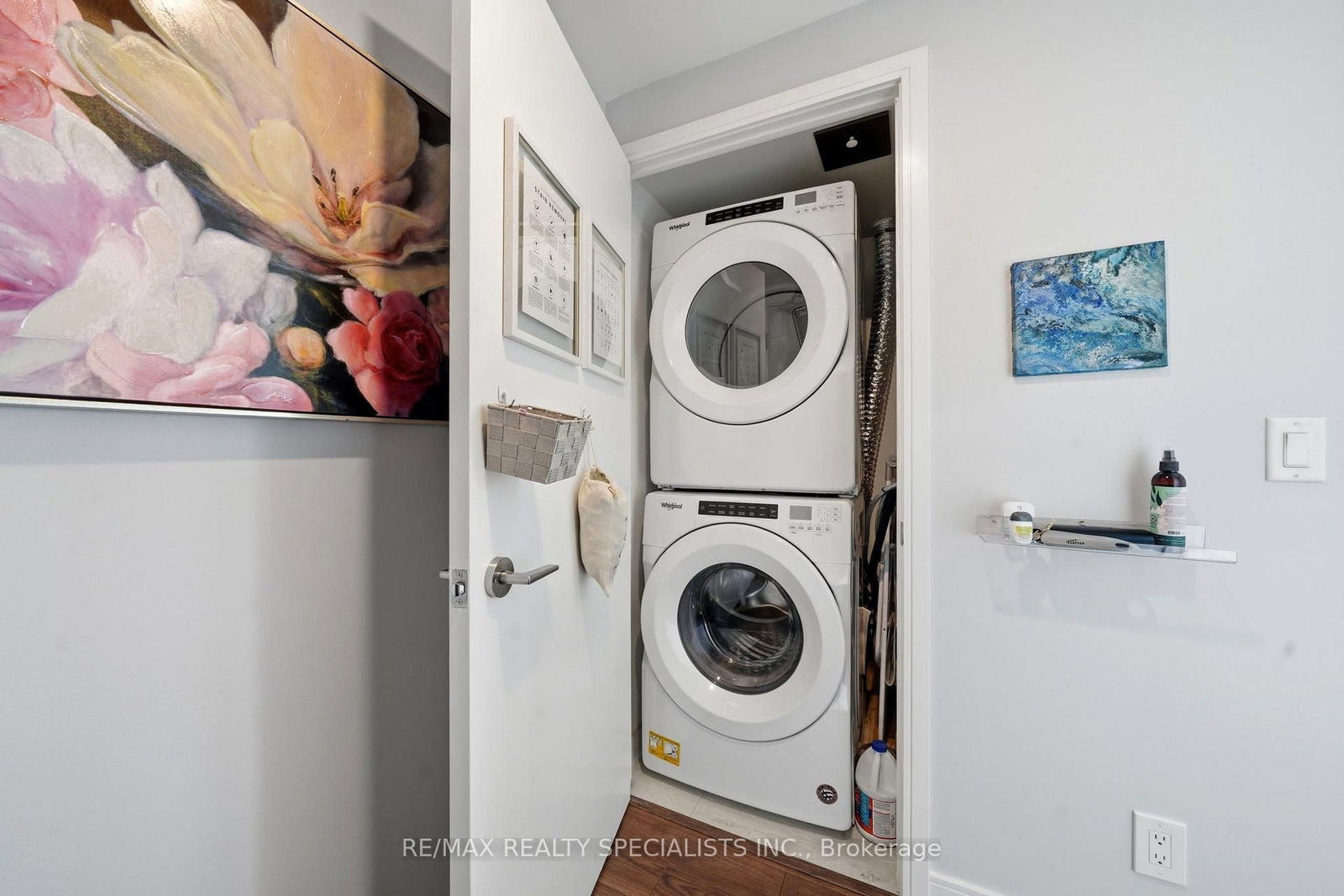 Condo for sale at 303-30 Samuel Wood Way, Toronto, Ontario, M9B 0C9 - Islington-City Centre West - MLS: W13417536