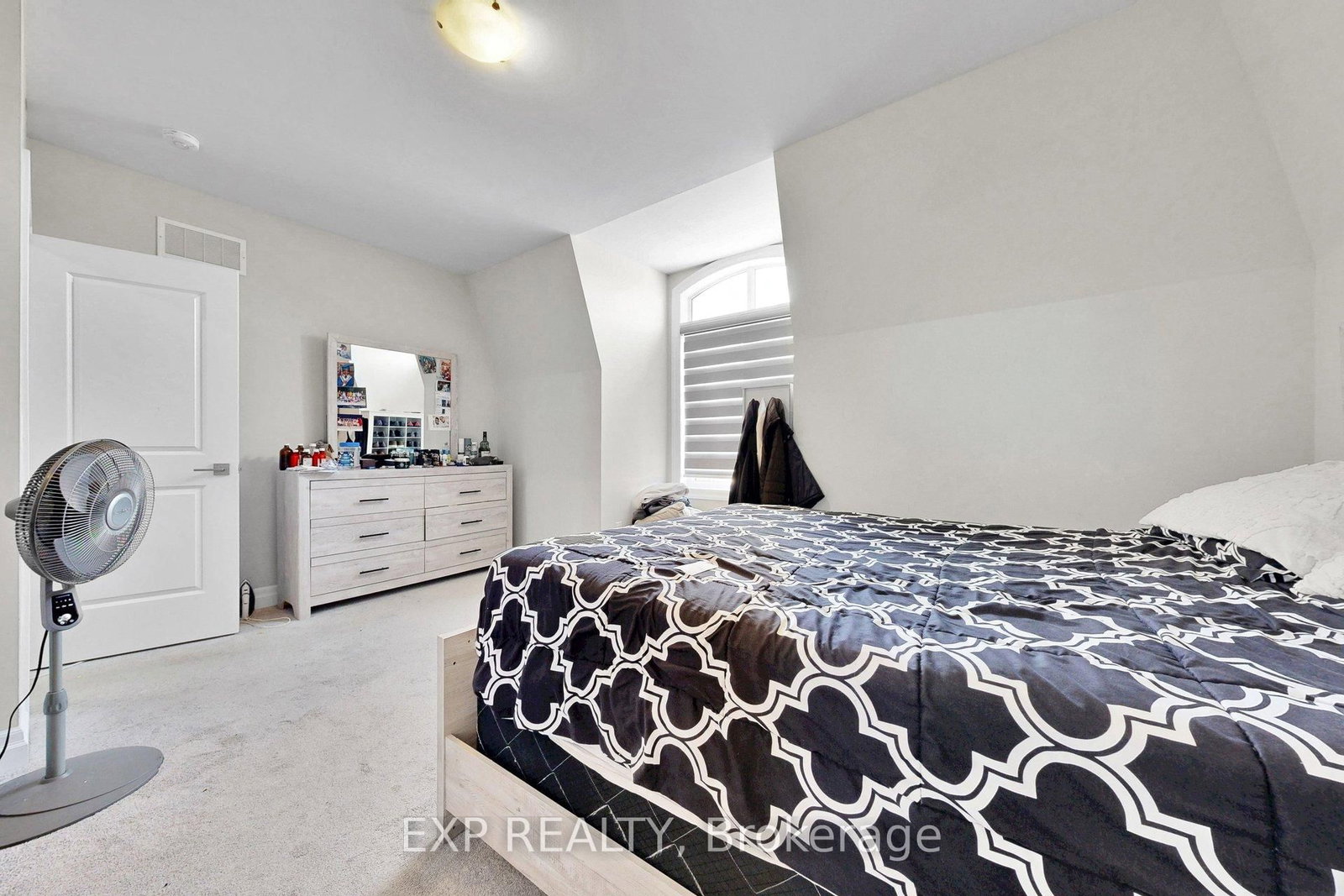 7 Swamp Sparrow Court • Caledon, ON photo 38