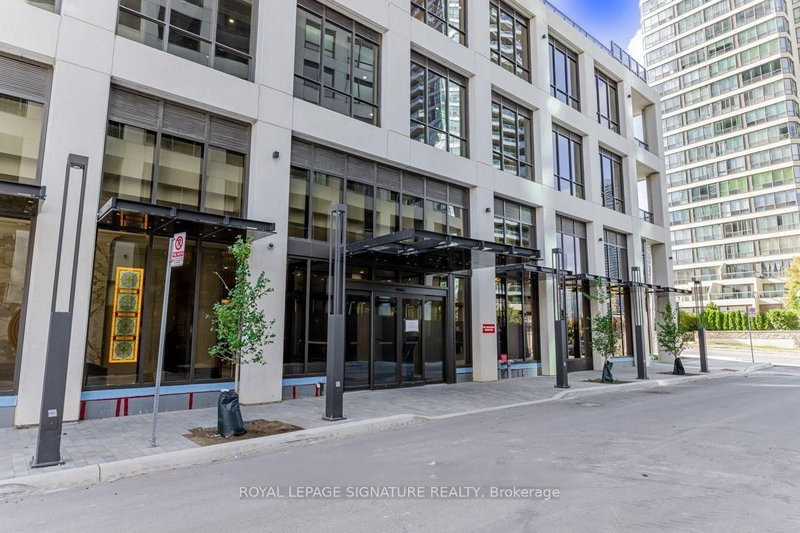 home for lease on 1107-36 Elm Drive W