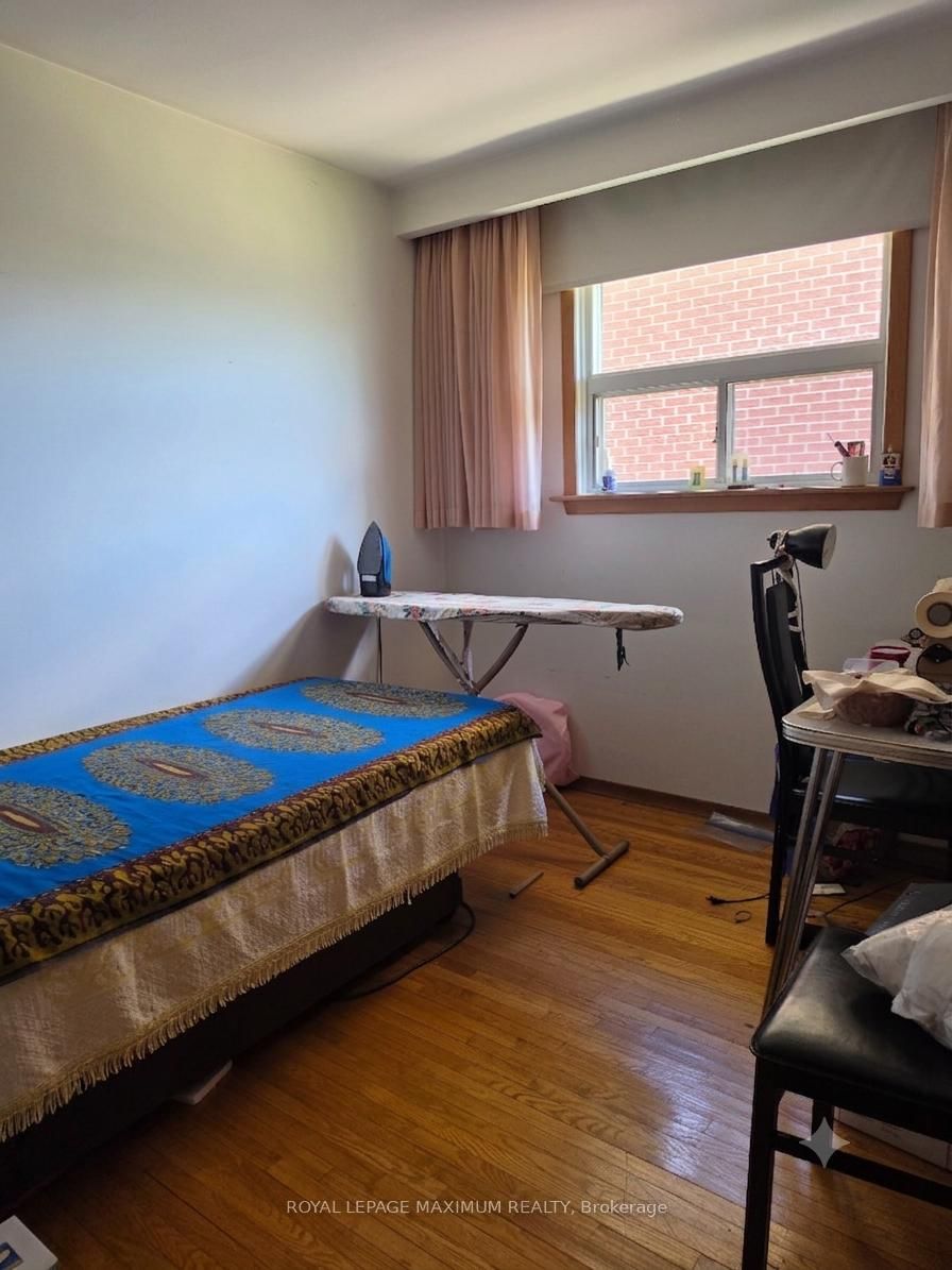 4254 Brandon Gate Drive • Mississauga, ON photo 12