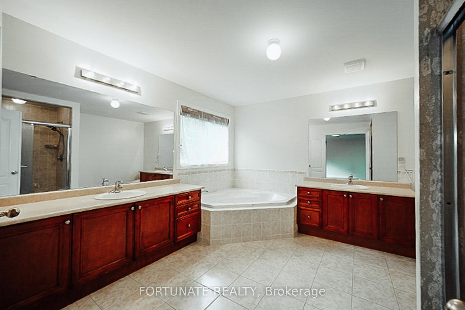5175 Misty Pine Crescent • Mississauga, ON photo 10