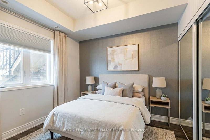 5035 Oscar Peterson Mississauga,ON L5M 0P4 — Photo 4