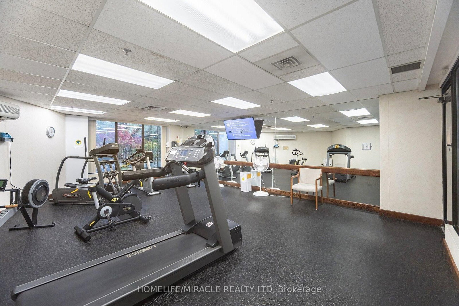 22 Hanover Brampton,ON L6S 5K7 — Photo 32