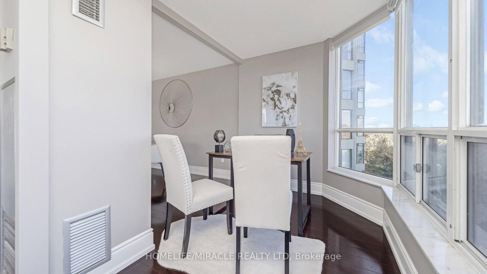 22 Hanover Brampton,ON L6S 5K7 — Photo 9