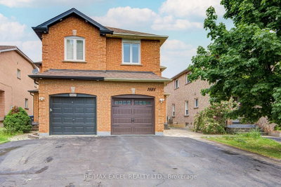 4-bed Semi-Detached · 7025 Dunrobin Way