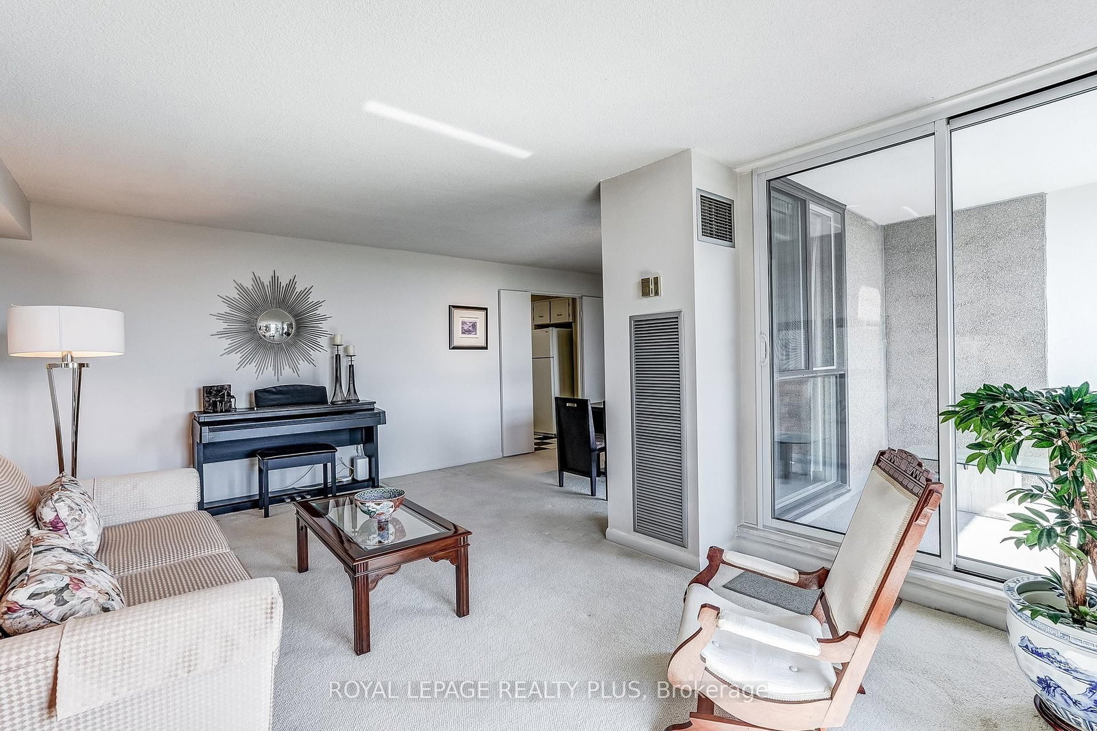 1320 Mississauga Valley Boulevard • #906 • Mississauga, ON photo 10