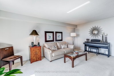 1320 Mississauga Valley Boulevard • #906 • Mississauga, ON photo 9