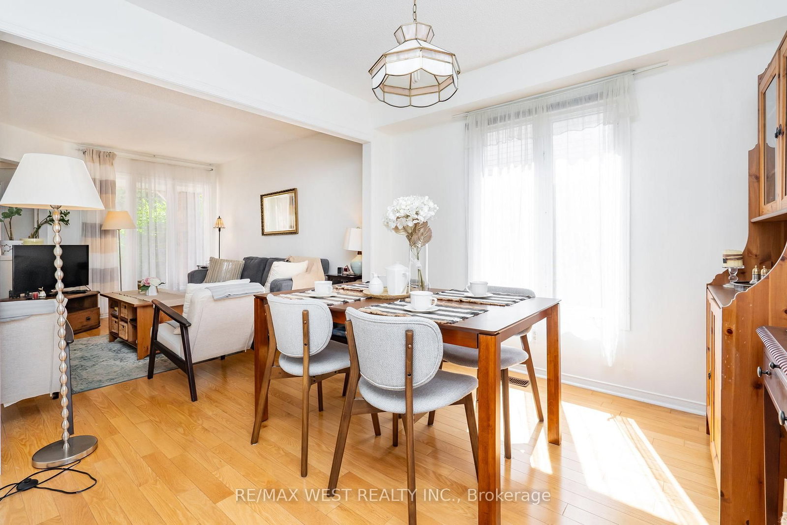 1216 Leewood Drive • Oakville, ON photo 13