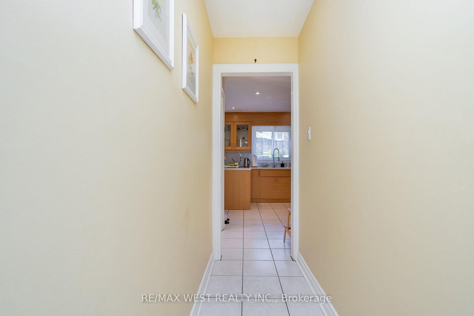 1216 Leewood Drive • Oakville, ON photo 14