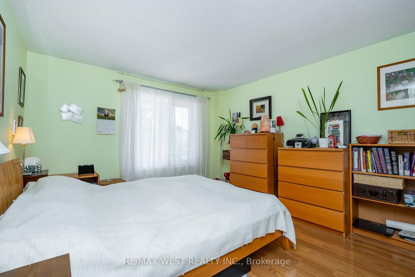 1216 Leewood Drive • Oakville, ON photo 28
