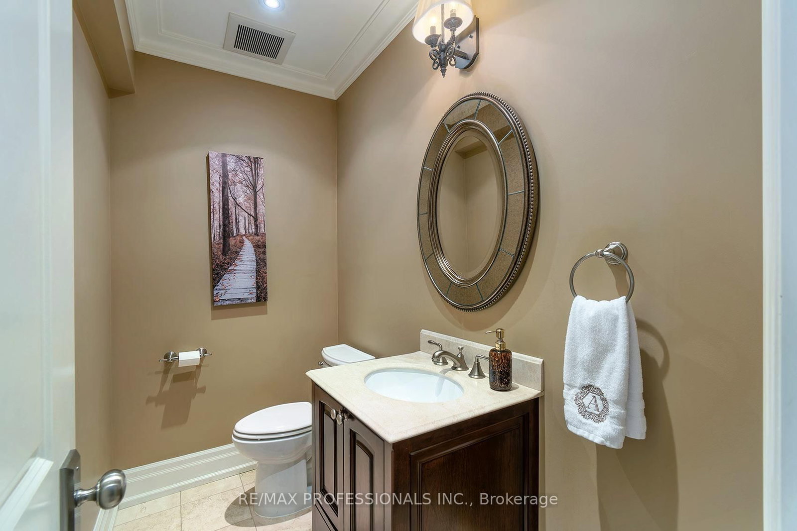376 N Prince Edward Drive • Toronto, ON photo 21