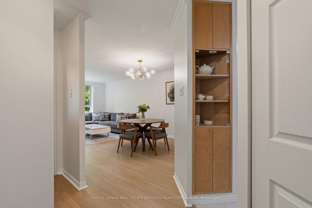 111 - 1485 Lakeshore Road E