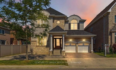 6-bed Detached House · 140 Magnolia Cres
