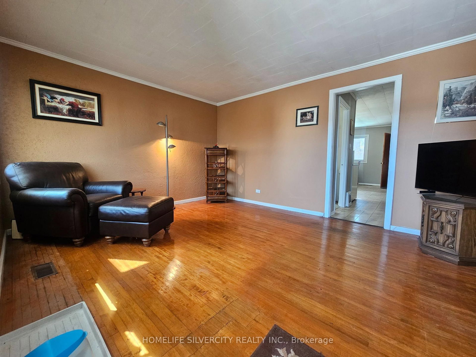 3067 Churchill Avenue • Mississauga, ON photo 4