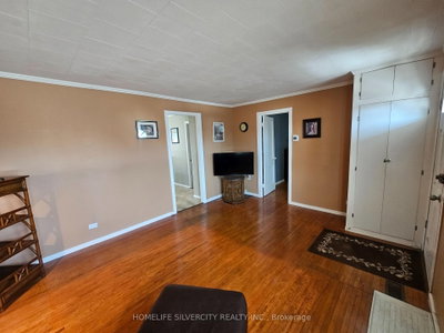 3067 Churchill Avenue • Mississauga, ON photo 8