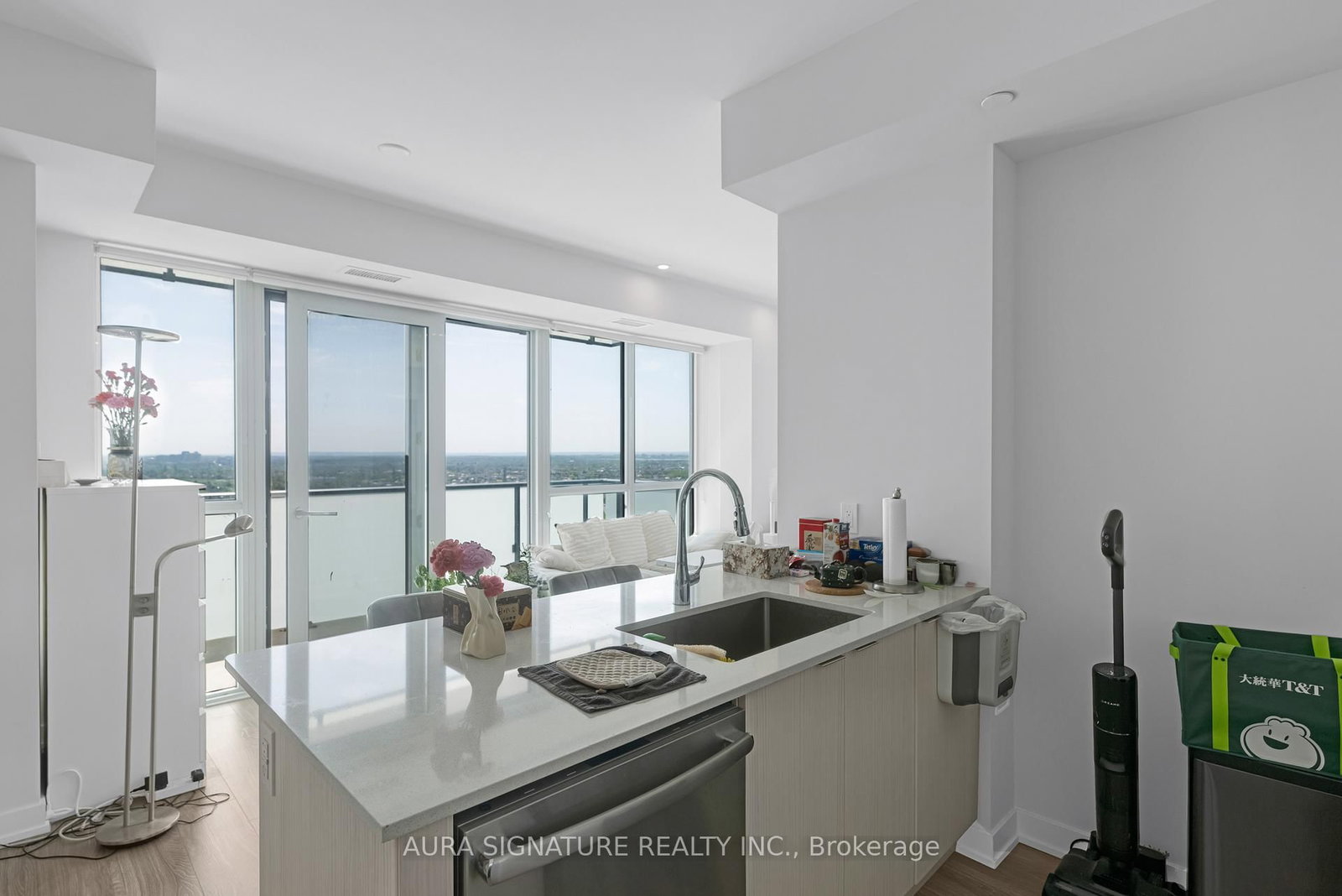 430 Square One Drive • #2408 • Mississauga, ON photo 10