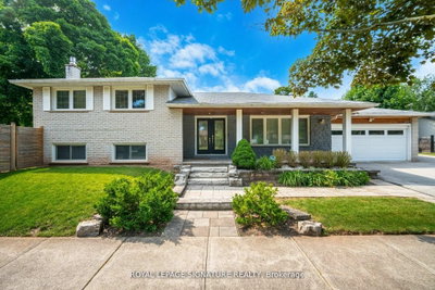 3-bed Detached House · 2497 Wyatt St