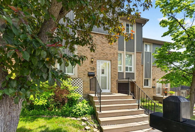 20 - 900 Dundas Street W
