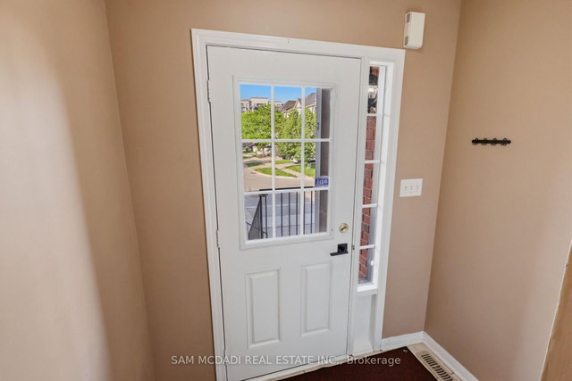 3086 Stornoway Circle