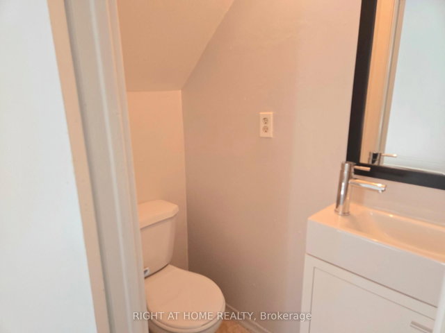 Main - 236 Sterling Road