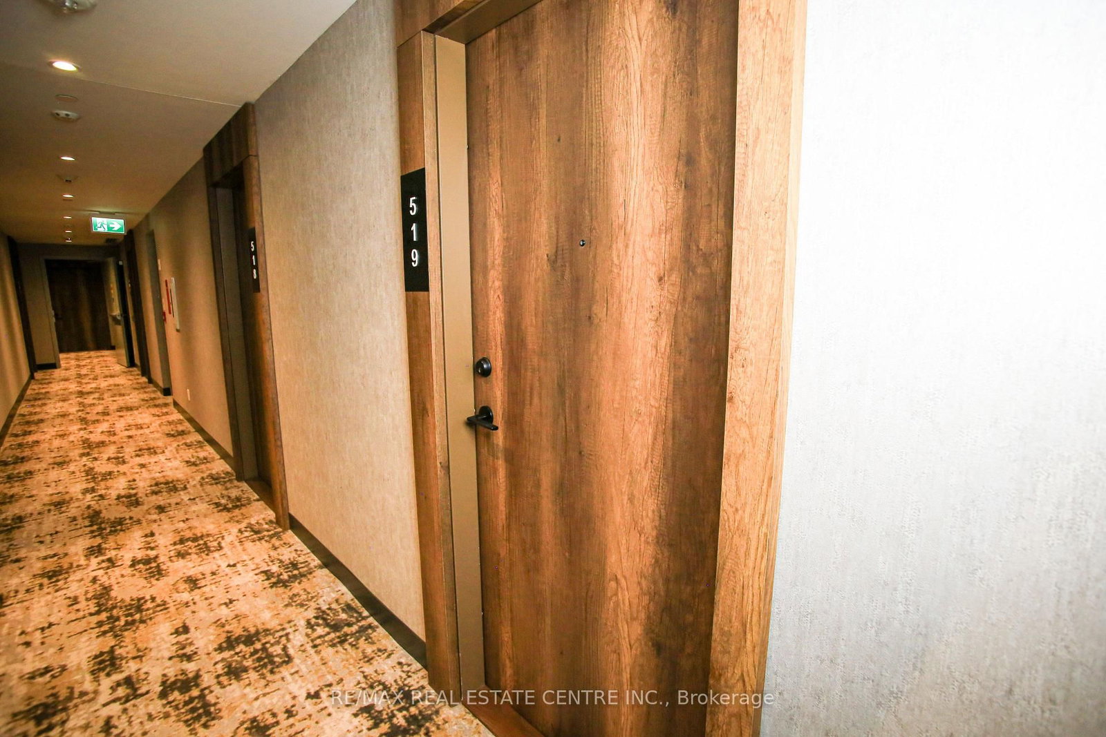 519-251 Manitoba Street, Toronto, ON, photo 3