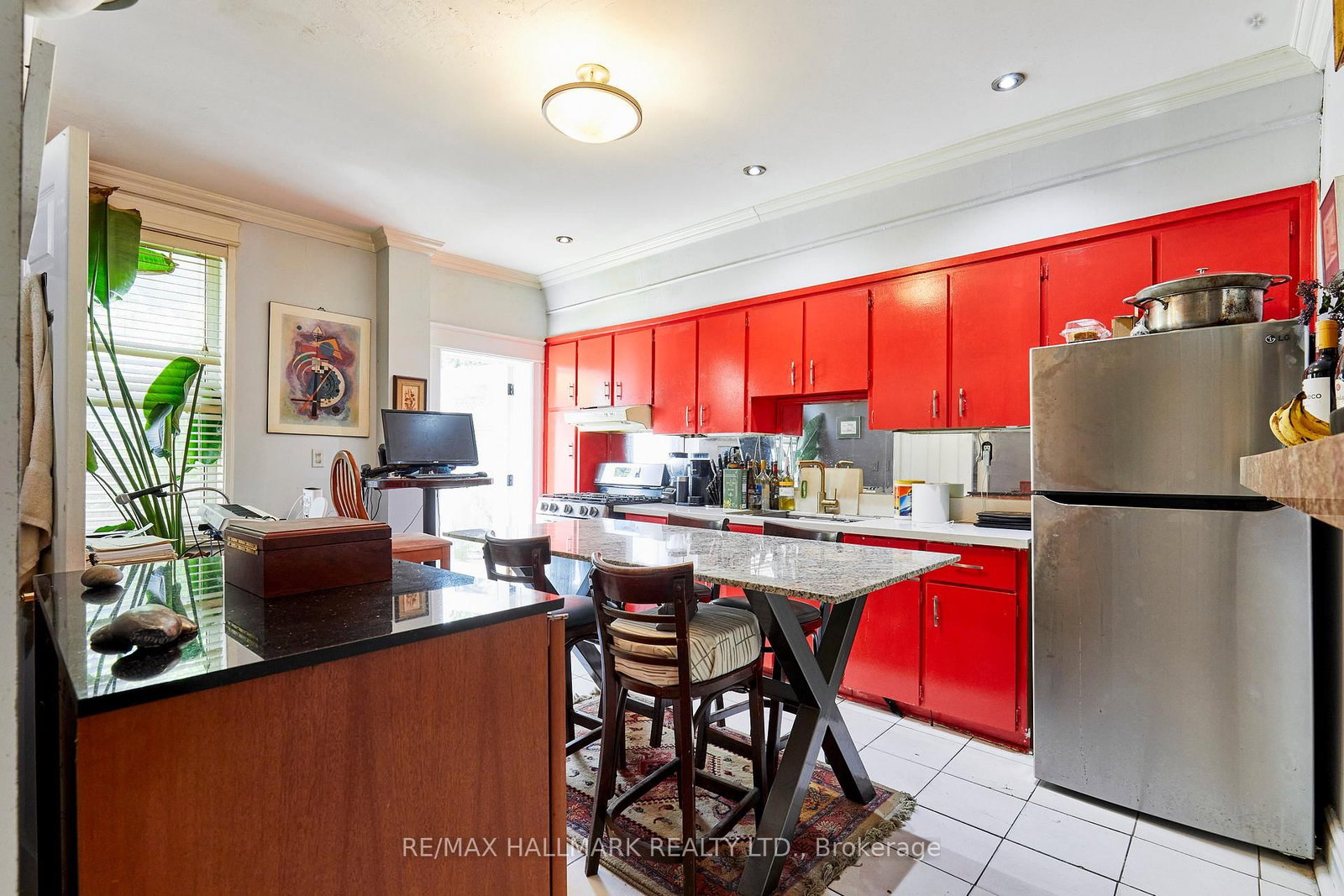 Listing Image 7