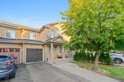 4-bed Townhouse · 31 Snowshoe Lane