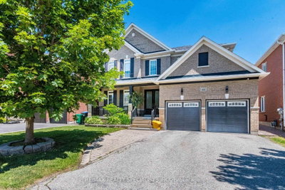 7-bed Detached House · 49 Maisonneuve Blvd