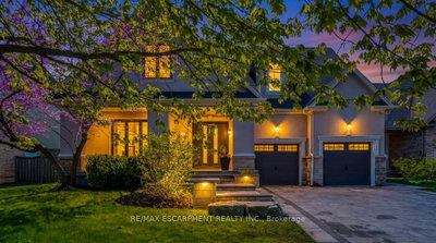 6-bed Detached House · 519 Hancock Way