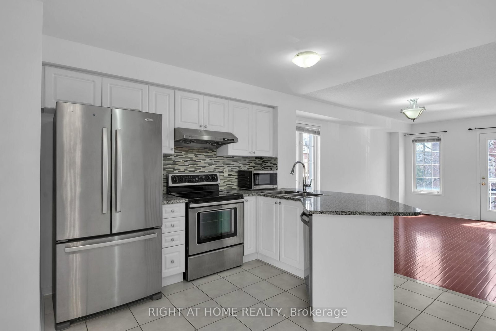 83 Odoardo Di Santo Circle • Toronto, ON photo 13