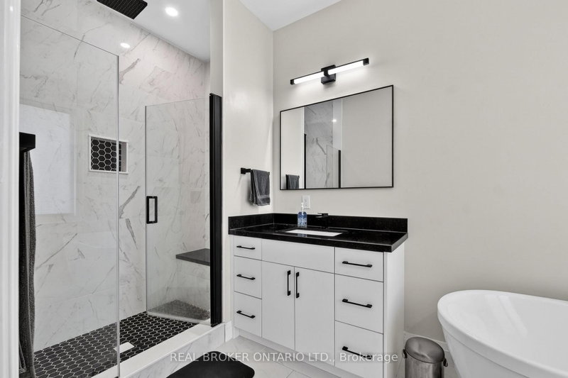 5 Marina Toronto,ON M8W 1J8 — Photo 17