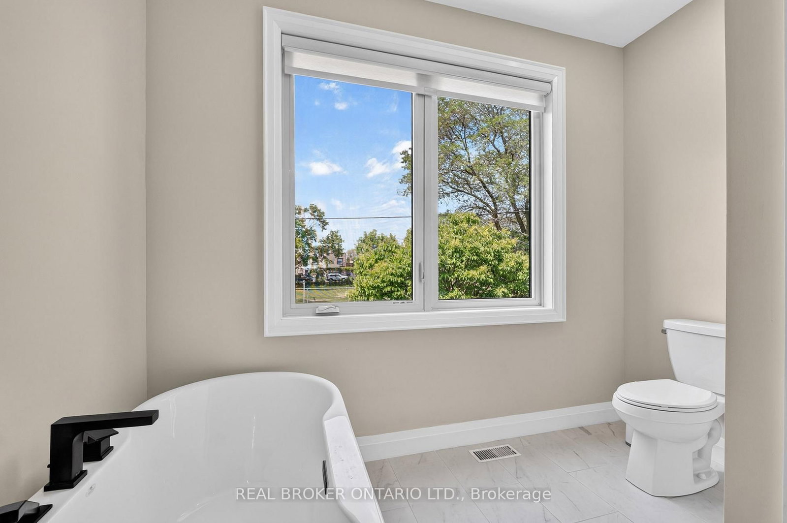 5 Marina Toronto,ON M8W 1J8 — Photo 18