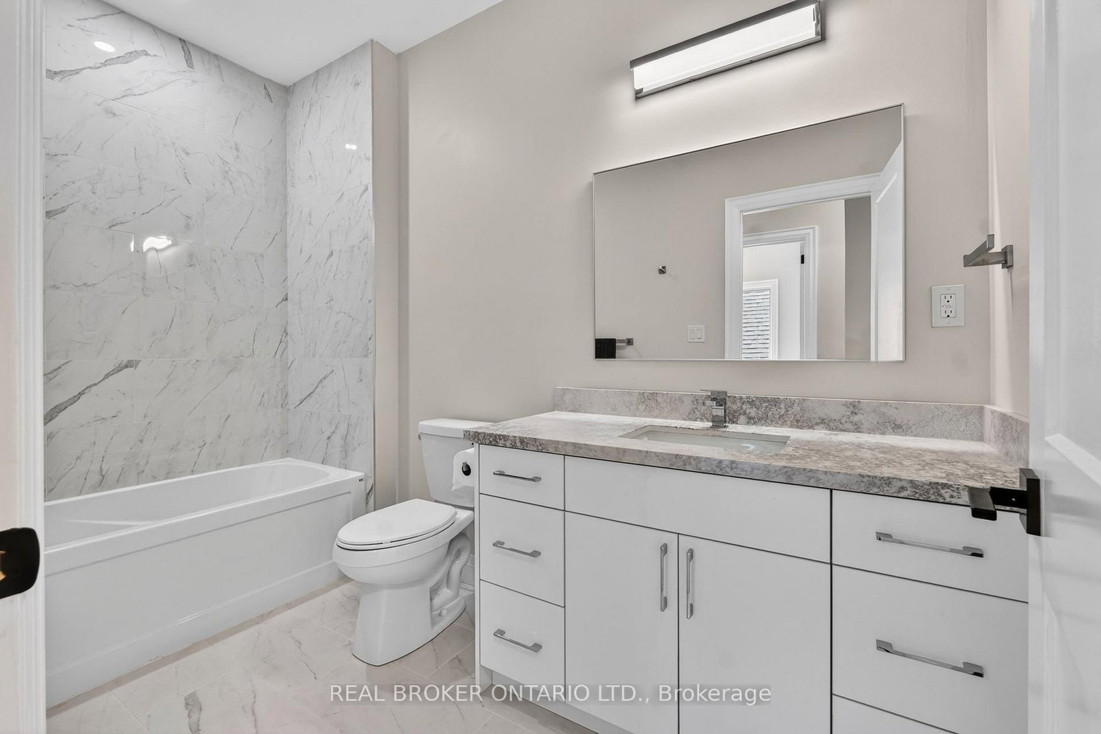 5 Marina Toronto,ON M8W 1J8 — Photo 19
