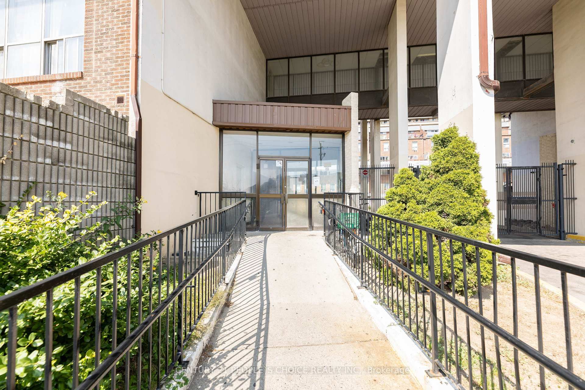 10 Eddystone Avenue, Unit 108