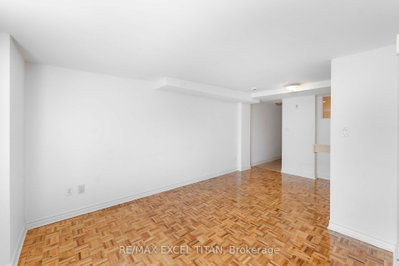 Unit 509 — 1407 Dupont Street — photo 5