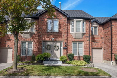 4-bed Townhouse, Condo · 4635 Regents Terr