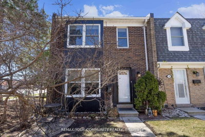 3-bed Townhouse, Condo · 1020 CENTRAL PARK Dr