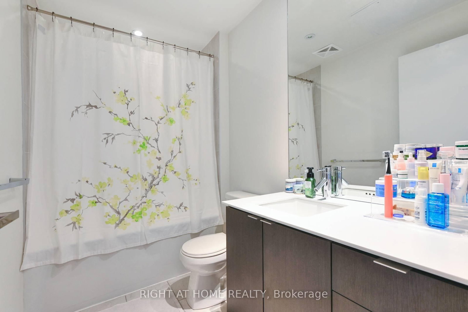 5035 Harvard Road • #101 • Mississauga, ON photo 18