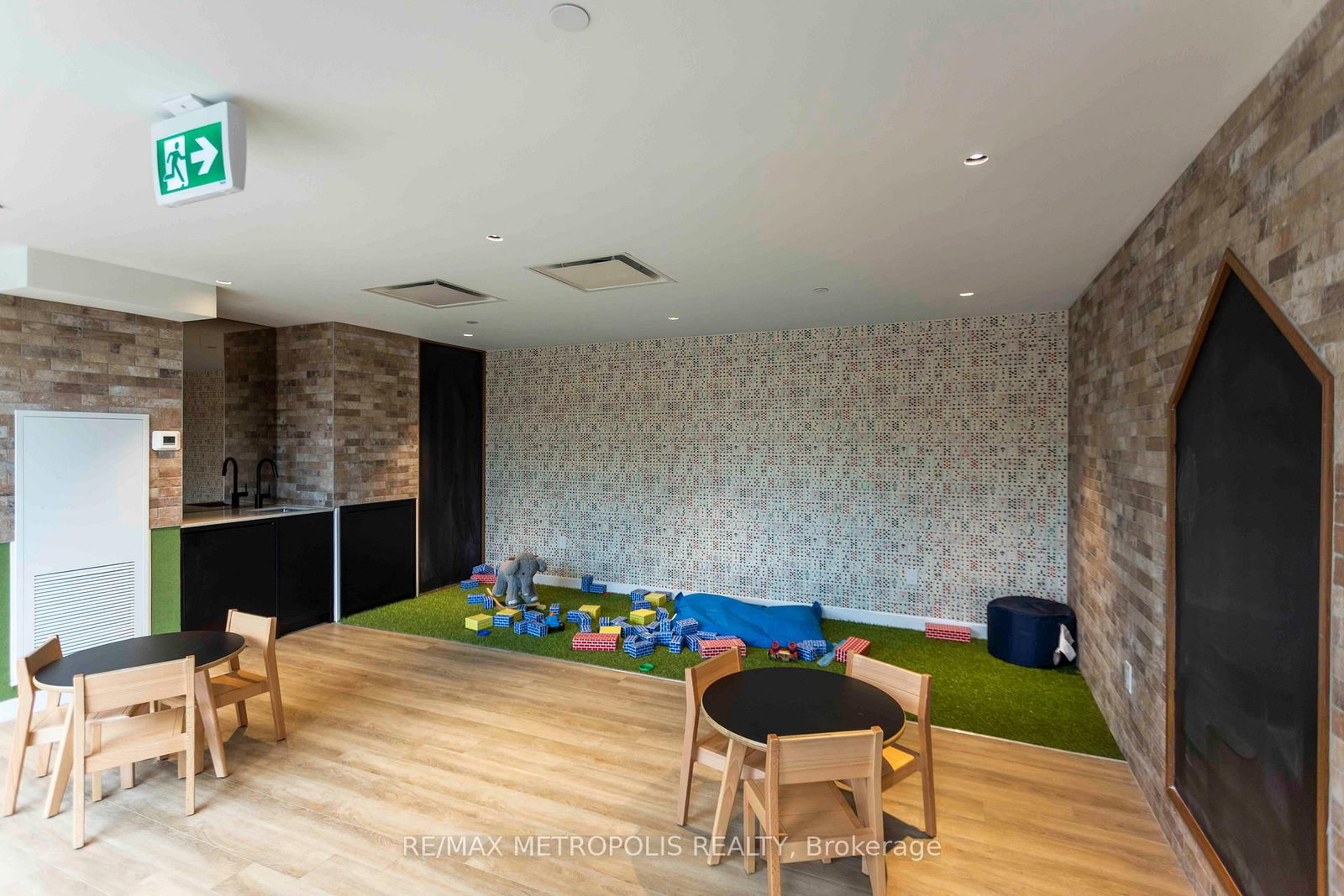 2300 W St Clair Avenue • #407 • Toronto, ON photo 22