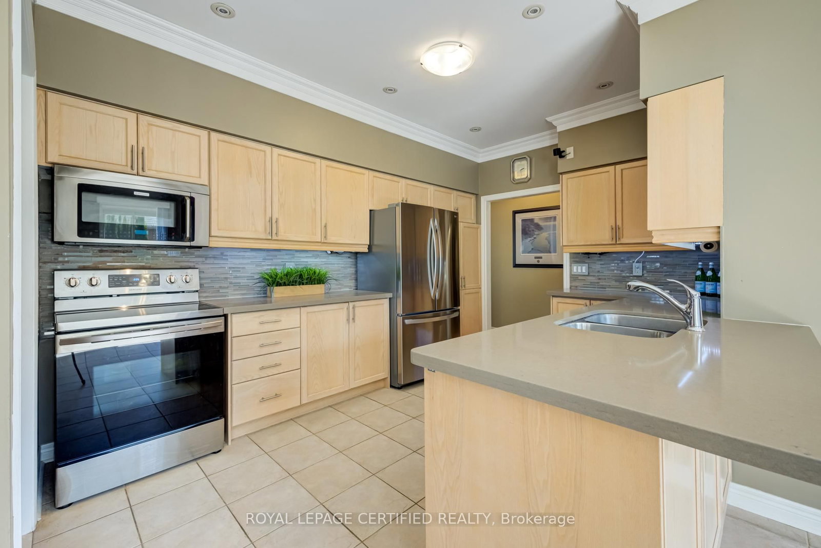 2 Orchard Park Brampton,ON L6R 1W5 — Photo 12